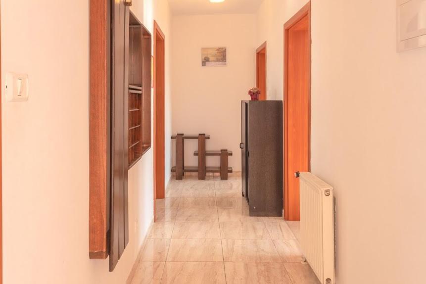 Apartments Ellen Банджоле Экстерьер фото