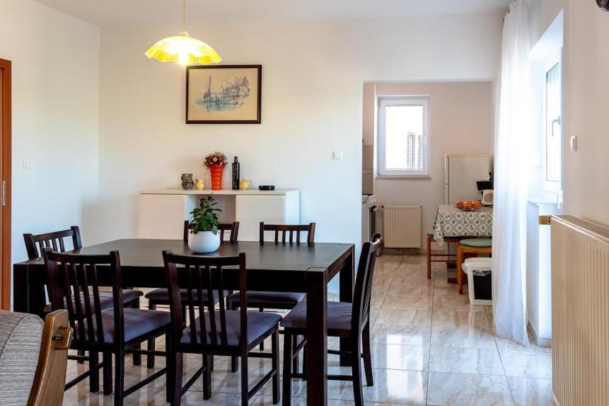 Apartments Ellen Банджоле Экстерьер фото